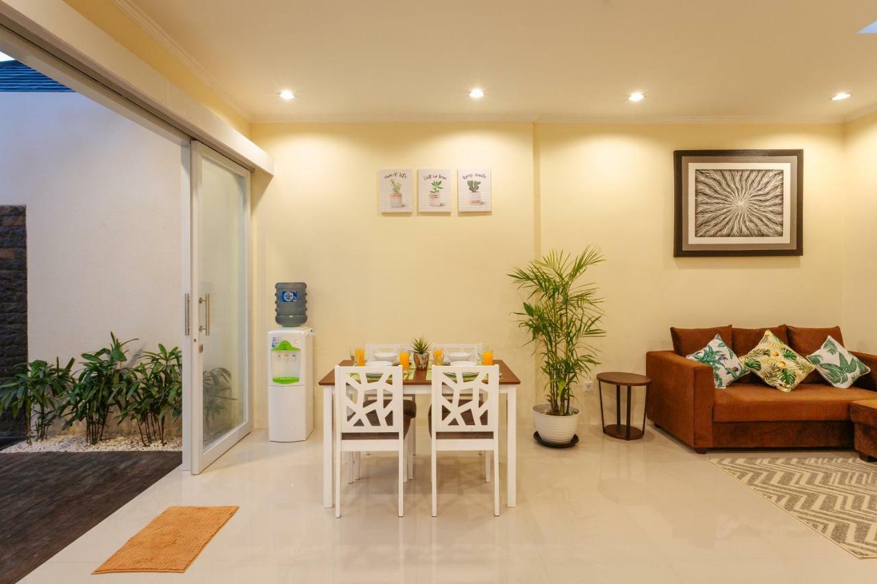Villa Julie 塞米亚克 外观 照片