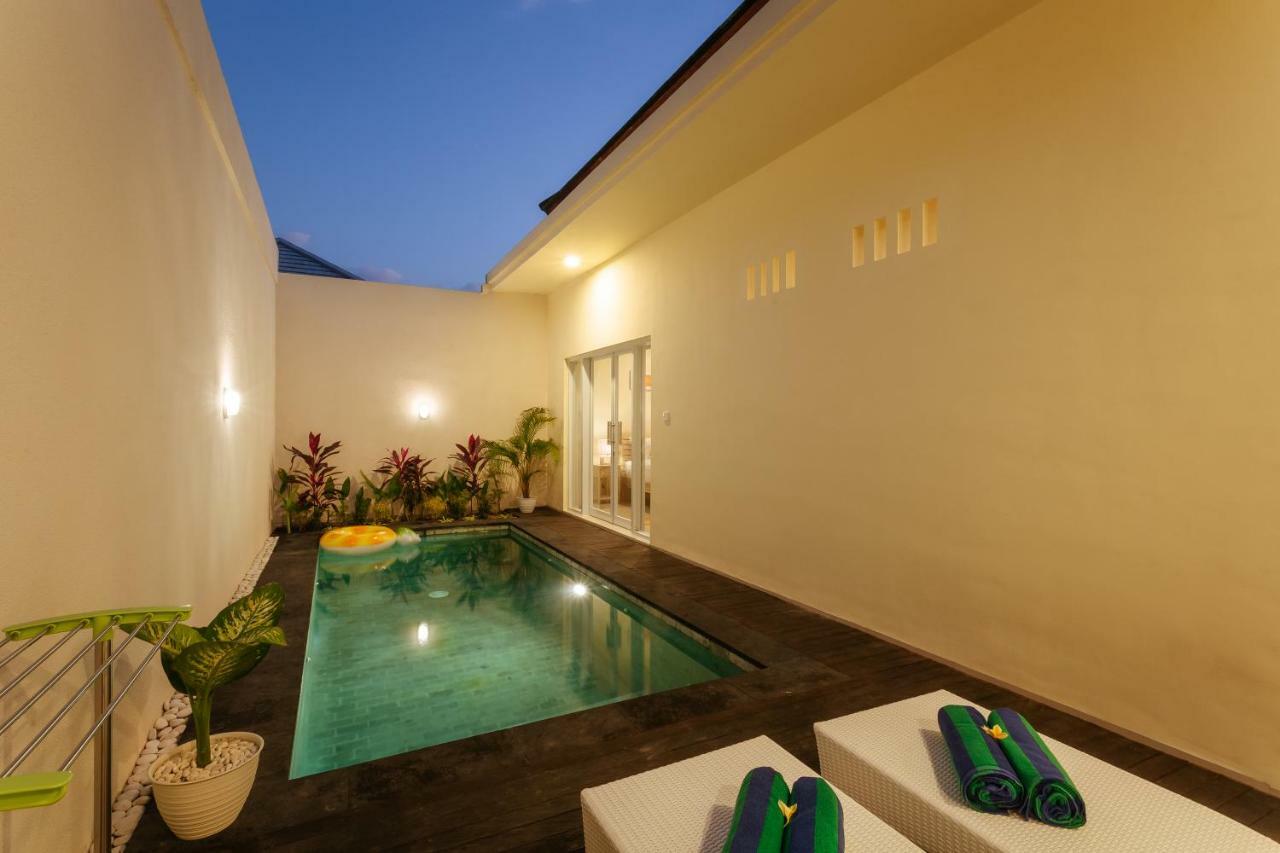 Villa Julie 塞米亚克 外观 照片